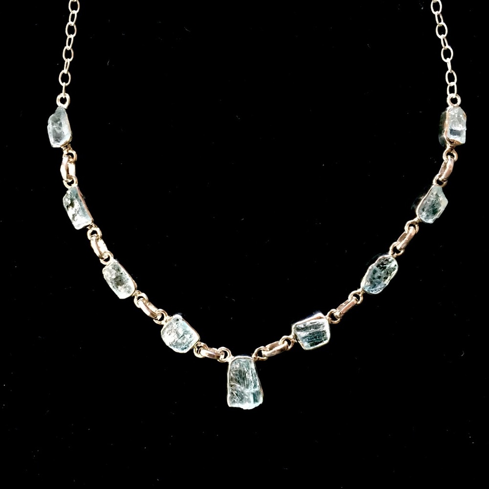 Aquamarine Gem stone necklace *Beautiful!!